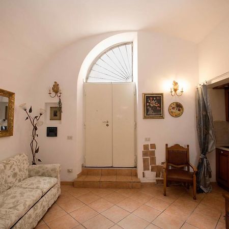 Quattro Cantoni R-Home Roma Quarto foto