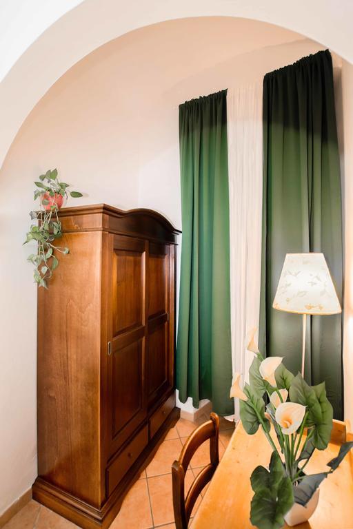 Quattro Cantoni R-Home Roma Quarto foto